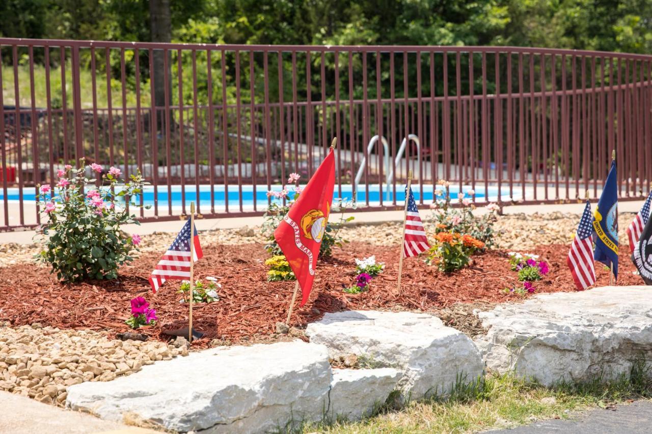 Rosebud Inn Branson Exterior photo